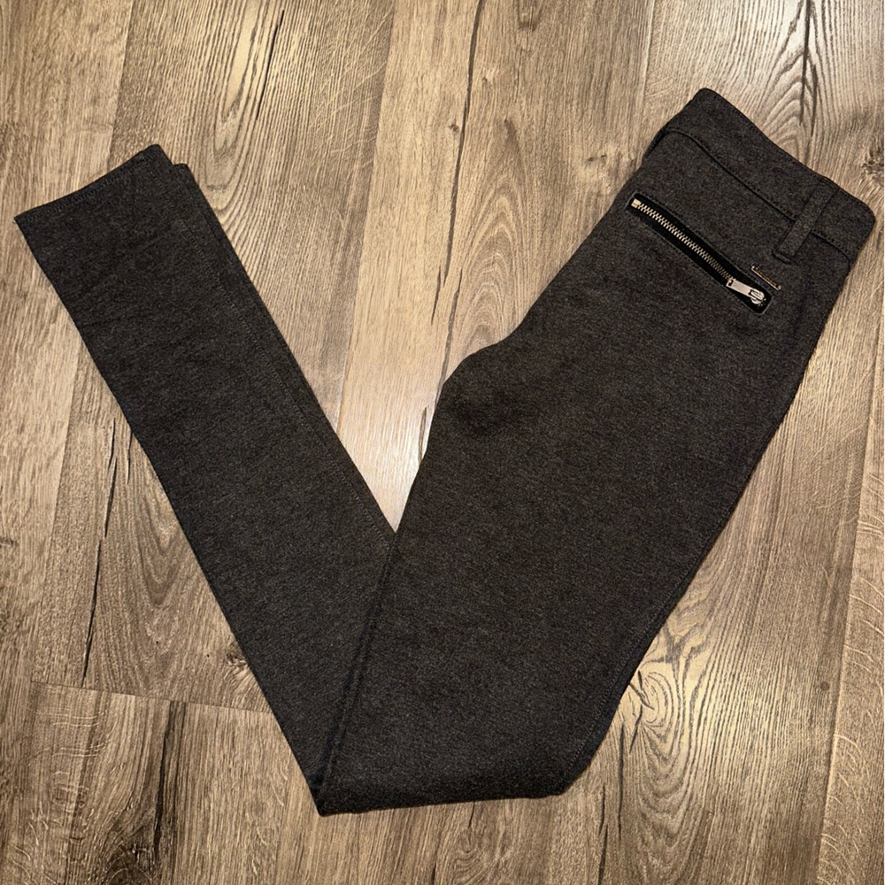 Calvin Klein Jeans Women's Skinny Pants in Dark Charcoal Gray with Silver Zip